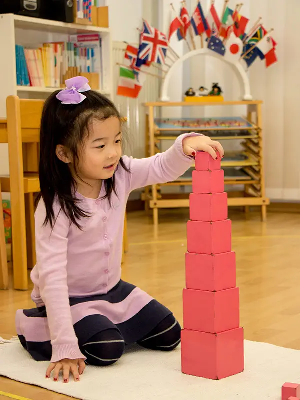 Von Hamburg über Hongkong bis Frankfurt: Wie Sie den richtigen Kindergarten wählen, wenn Ihre Familie oft umzieht